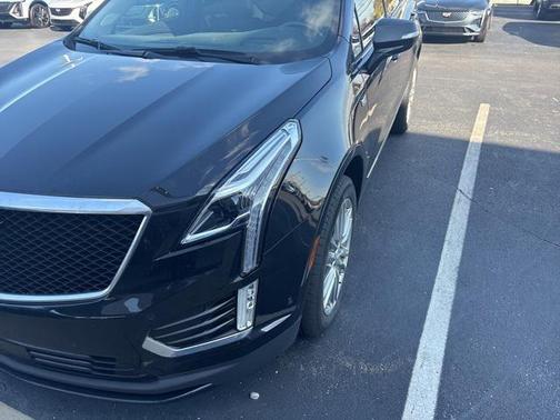 2022 Cadillac XT5 Sport
