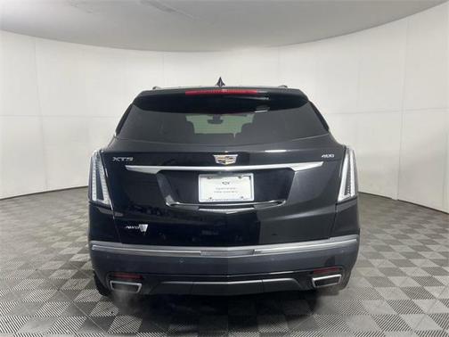 2022 Cadillac XT5 Sport