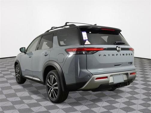 2025 Nissan Pathfinder Platinum 4WD