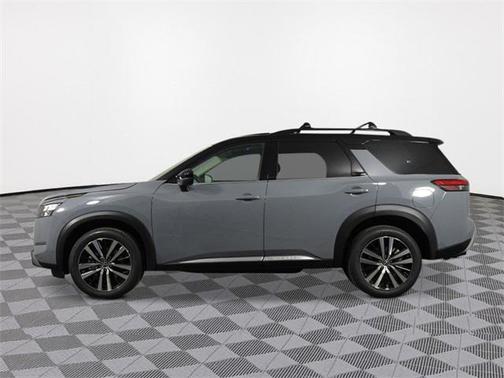 2025 Nissan Pathfinder Platinum 4WD