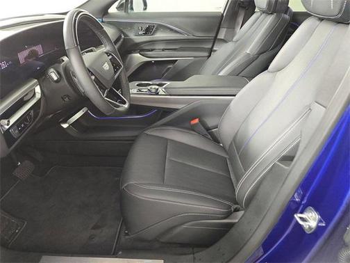 2025 Cadillac LYRIQ Sport