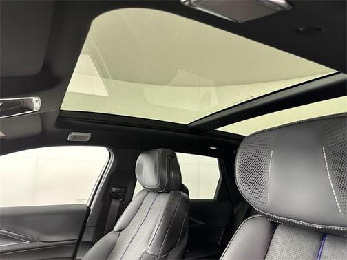 2026 Cadillac LYRIQ Premium Luxury