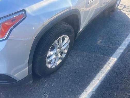 2018 Chevrolet Traverse LS