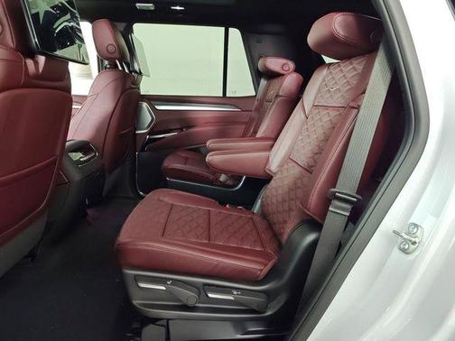 Vibrant White Tricoat 2026 Cadillac Escalade Luxury