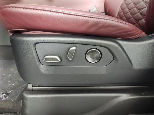 Vibrant White Tricoat 2026 Cadillac Escalade Luxury