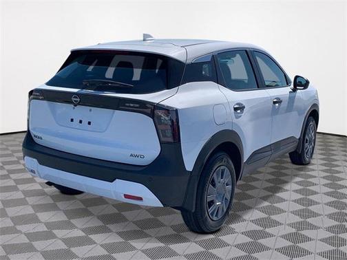 2025 Nissan Kicks S
