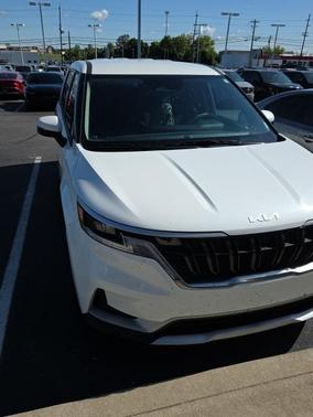 2024 Kia Carnival LX