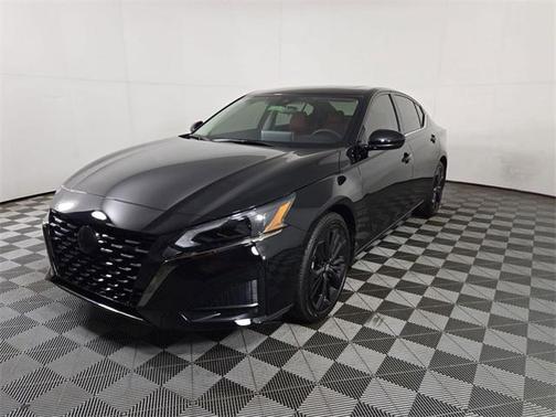 2025 Nissan Altima SR FWD