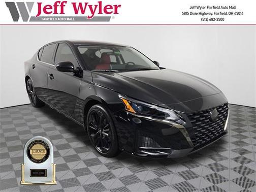 2025 Nissan Altima SR FWD