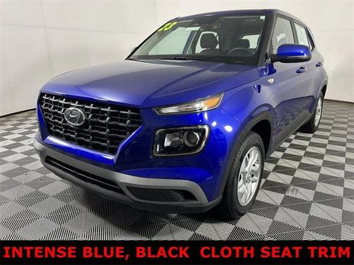 2023 Hyundai VENUE SE