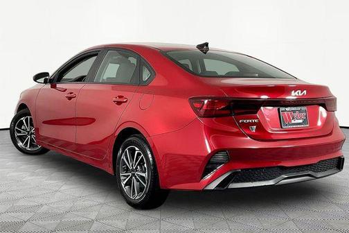 Currant Red 2022 Kia Forte LXS