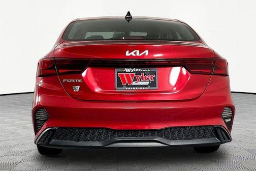 Currant Red 2022 Kia Forte LXS