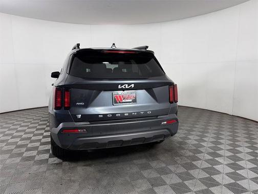 2022 Kia Sorento S