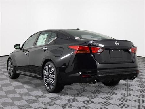 2025 Nissan Altima 2.5 SL