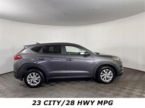 2021 Hyundai TUCSON SE
