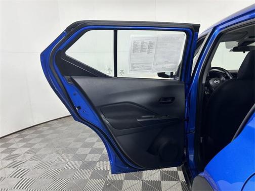 2025 Nissan Kicks S