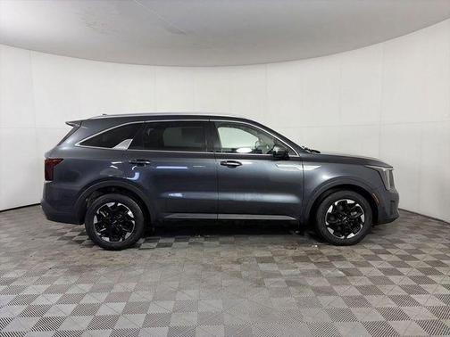 Gravity Grey 2024 Kia Sorento S