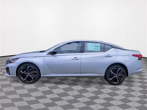 2025 Nissan Altima SR AWD