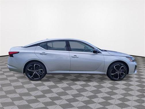 2025 Nissan Altima SR AWD