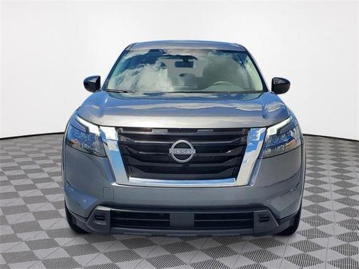 2025 Nissan Pathfinder S FWD