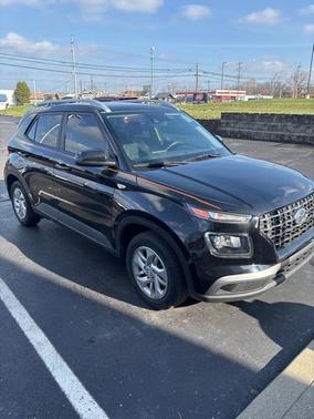 2020 Hyundai VENUE SEL