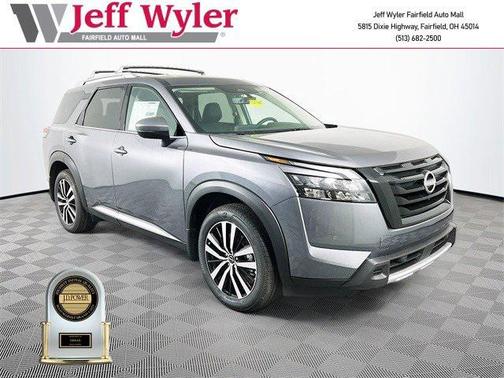 2025 Nissan Pathfinder Platinum 4WD