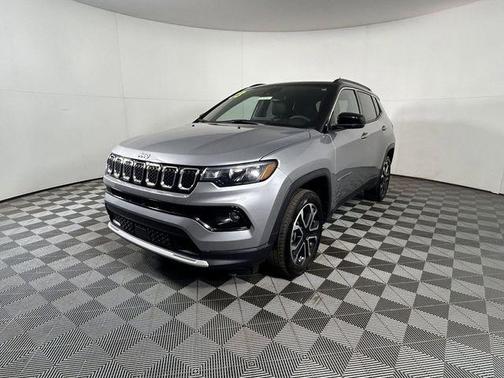 Billet Silver Metallic Clearcoat 2023 Jeep Compass Limited