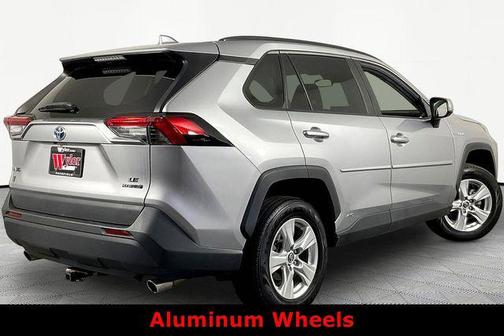 2020 Toyota RAV4 Hybrid LE