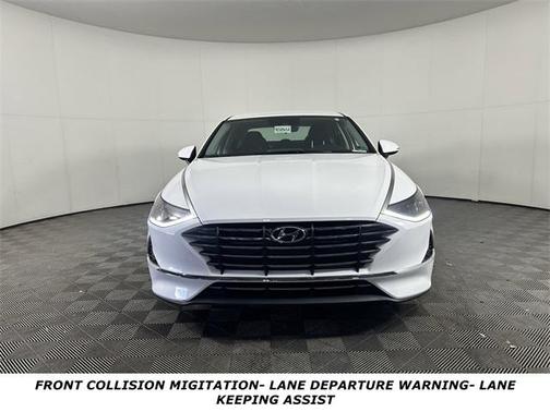 2023 Hyundai SONATA SE