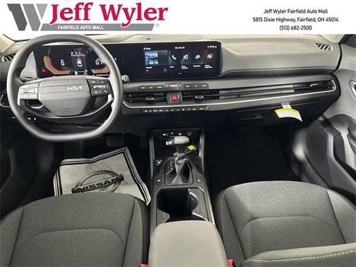 2025 Kia K4 LX