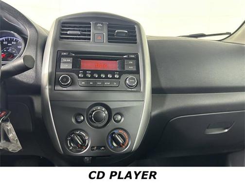 2015 Nissan Versa 1.6 SV