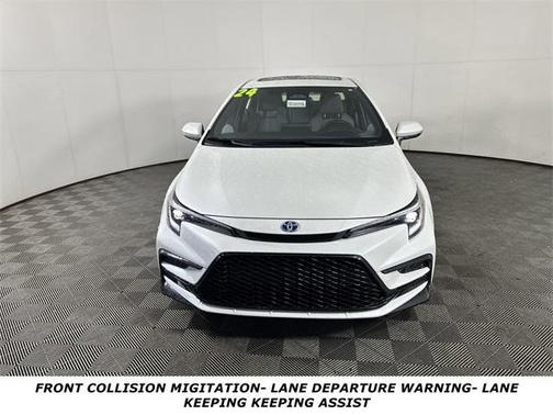 2024 Toyota Corolla Hybrid SE