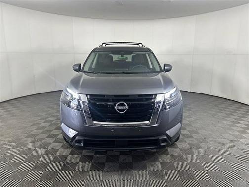 2025 Nissan Pathfinder SV 4WD
