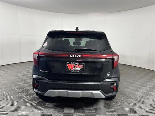 2025 Kia Seltos LX