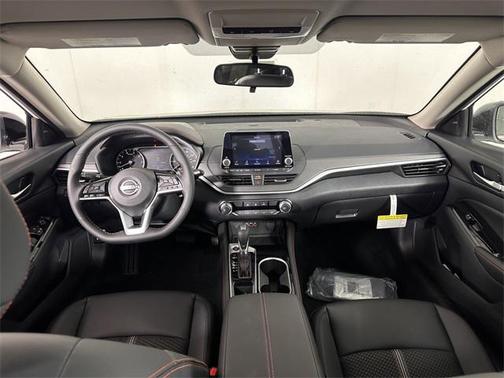 2025 Nissan Altima SR FWD
