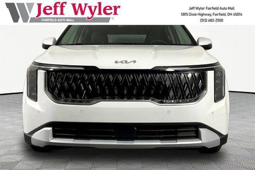 Snow White Pearl 2026 Kia Carnival EX