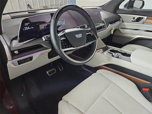 2026 Cadillac VISTIQ Sport