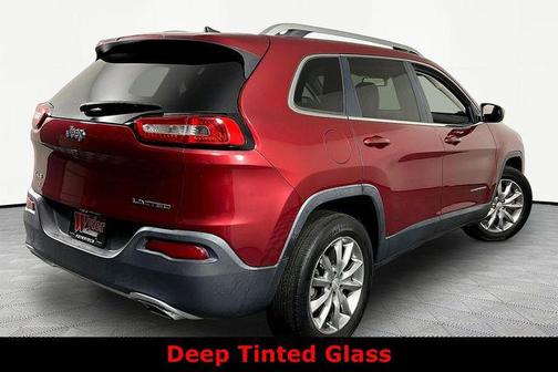 Deep Cherry Red Crystal Pearlcoat 2017 Jeep Cherokee Limited