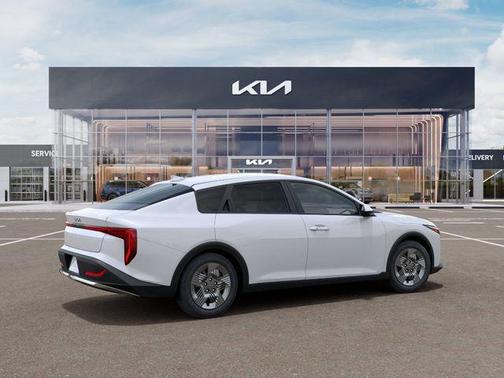 Snow White Pearl 2026 Kia K4 LX