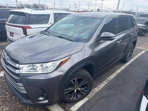 2019 Toyota Highlander LE I4
