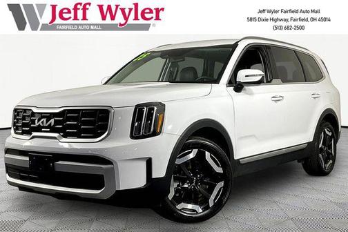 Glacial White Pearl 2025 Kia Telluride S