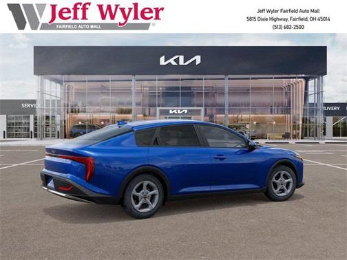 2025 Kia K4 LXS