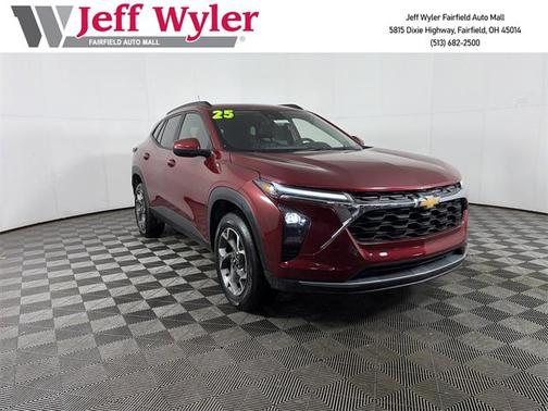 2025 Chevrolet Trax LT