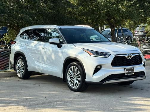 2023 Toyota Highlander Platinum