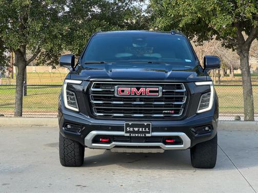 2025 GMC Yukon XL AT4