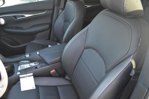 2025 INFINITI QX50 Luxe