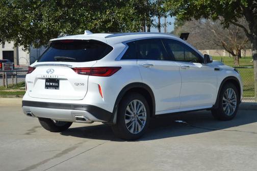 2025 INFINITI QX50 Luxe
