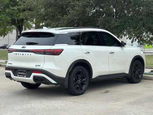 2025 INFINITI QX60 Luxe