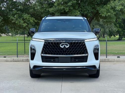Radiant White 2026 INFINITI QX80 SPORT