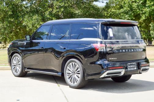 2026 INFINITI QX80 Luxe